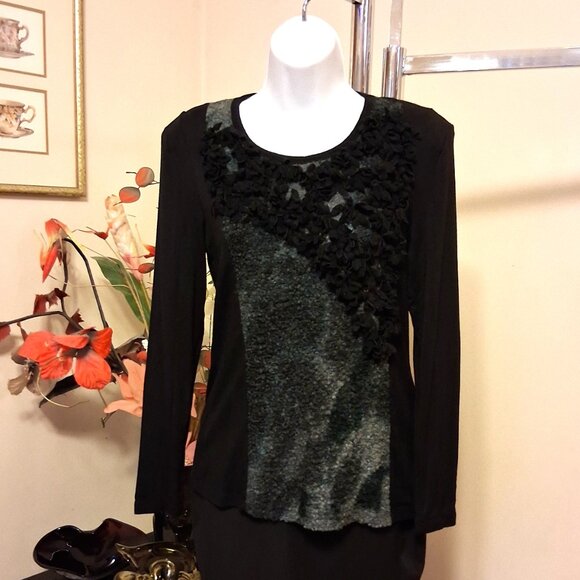 NWT Simon Chang Women's Black Gray Patchwork Floral Design Blouse 6 S - Picture 2 of 9